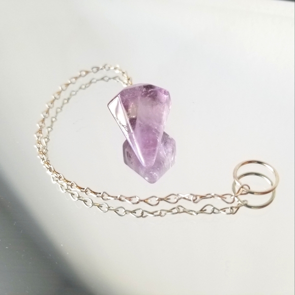 Amethyst Pendulum - Picture 1 of 3